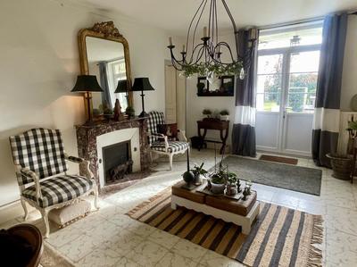 Maison de maîtres - 247 m² - 7 pièces