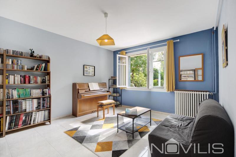 Maison - 200 m² - 6 pièces