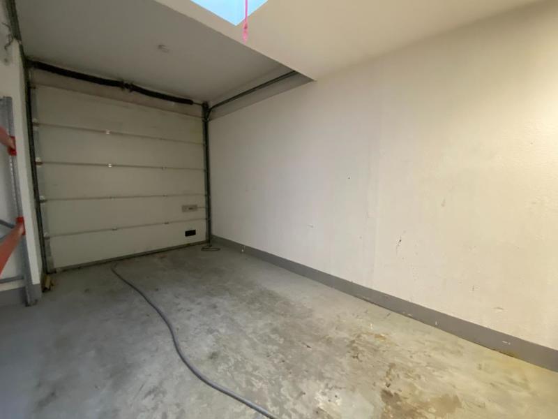 Local commercial - 222 m² - 7 pièces