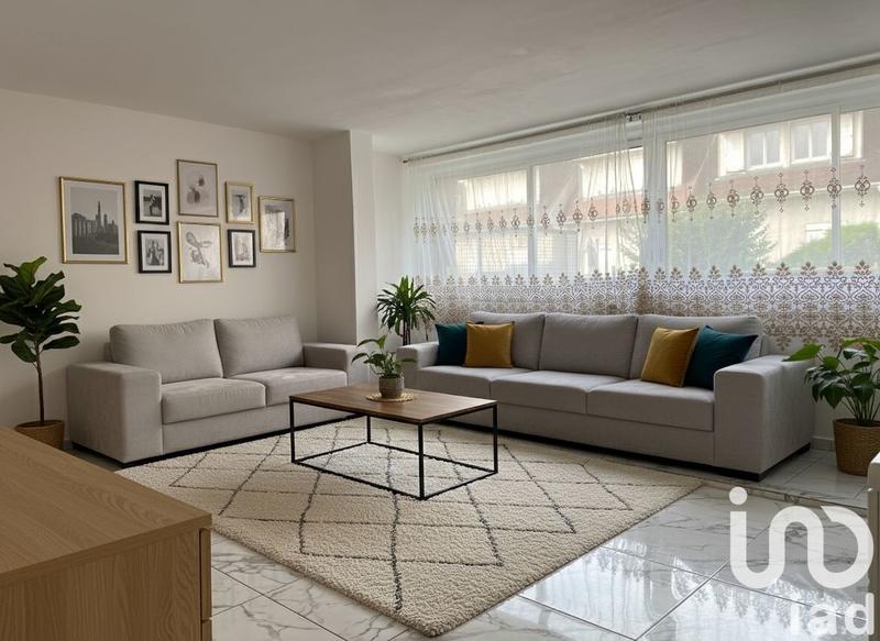 Appartement - 90 m² - 5 pièces