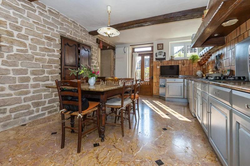 Maison - 192 m² - 5 pièces