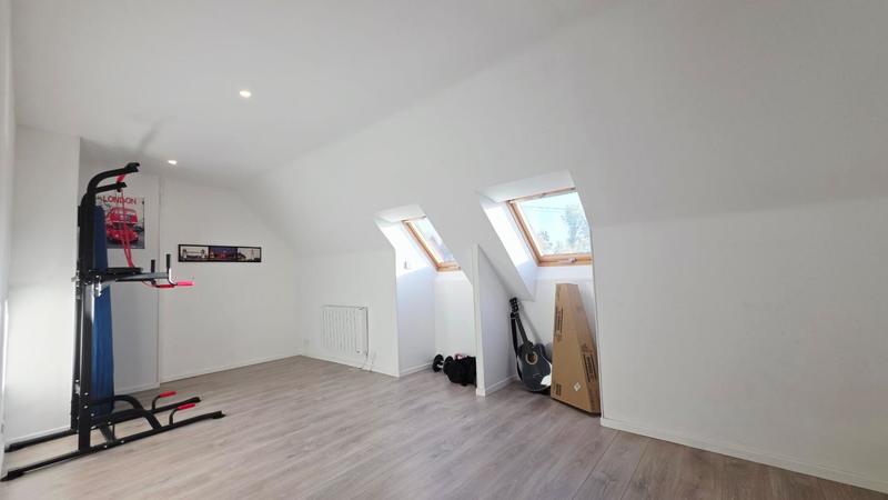 Maison - 165 m² - 6 pièces