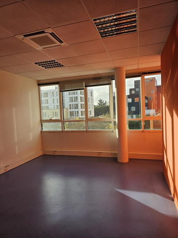 Bureau - 450 m²