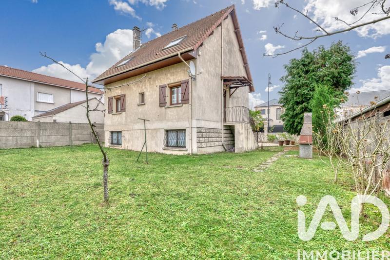 Maison - 105 m² - 5 pièces