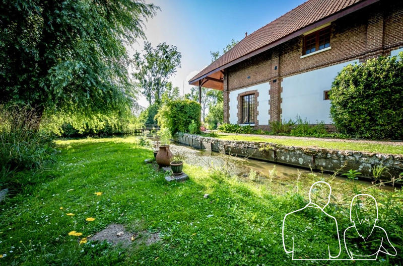 Maison ancienne - 335 m² - 10 pièces