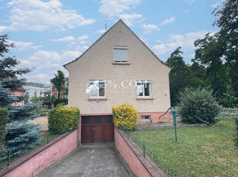 Maison - 95 m² - 5 pièces