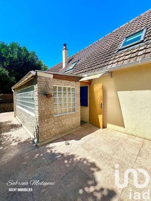 Maison - 94 m² - 5 pièces