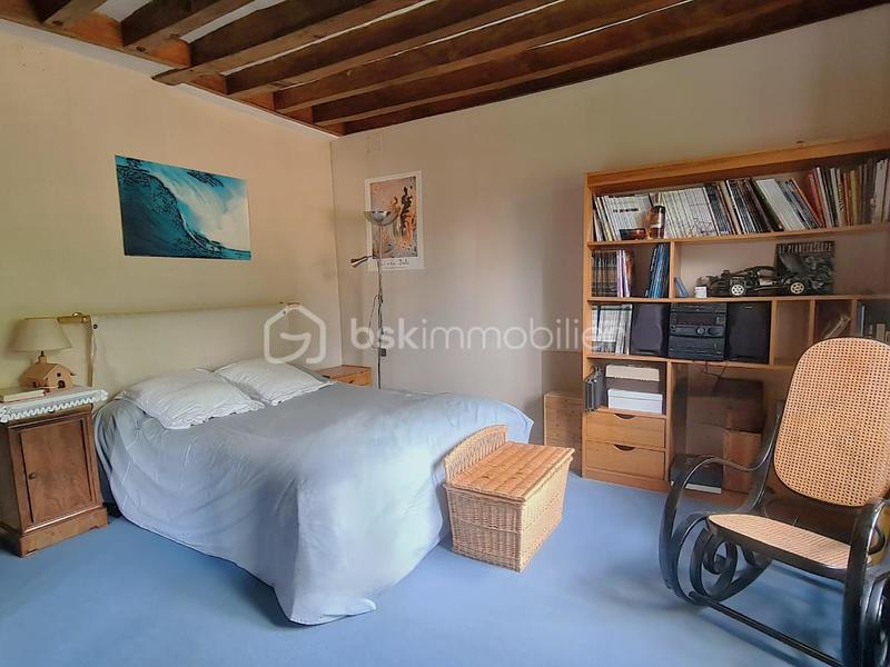 Maison - 250 m² - 11 pièces