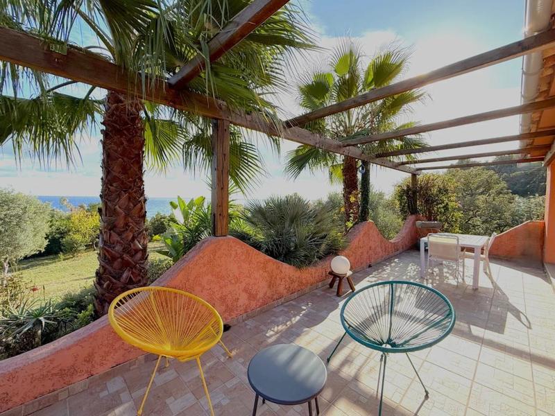 Maison - 106 m² - 7 pièces