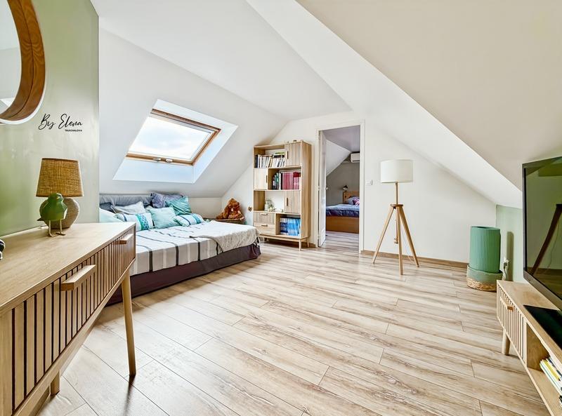 Maison - 191 m² - 8 pièces