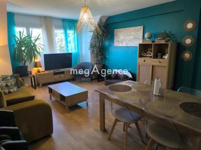 Appartement - 83 m² - 4 pièces