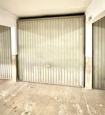 Parking / Garage - 12 m²