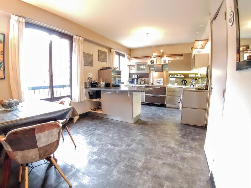 Appartement - 160 m² - 6 pièces