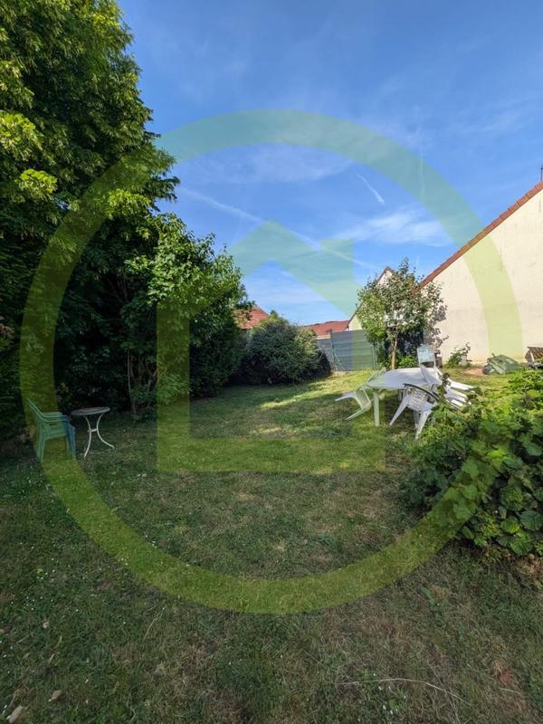 Maison - 96 m² - 4 pièces