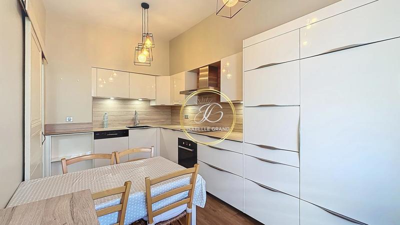 Maison de village - 196 m² - 10 pièces