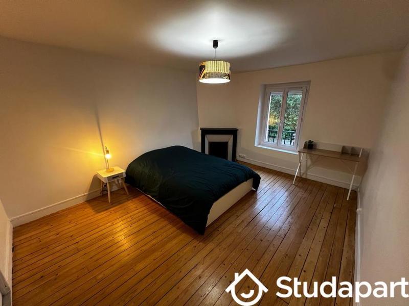 Chambre - 9 m² - 1 pièce