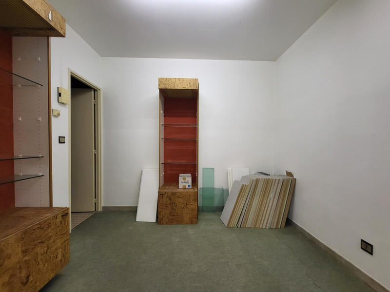 Local commercial - 130 m² - 2 pièces