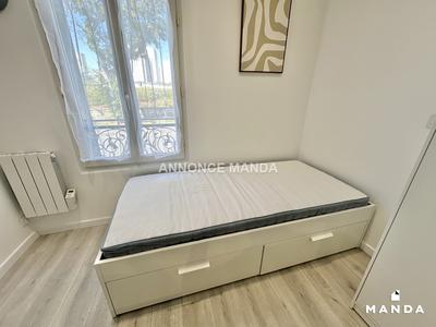 Studio - 15 m² - 1 pièce