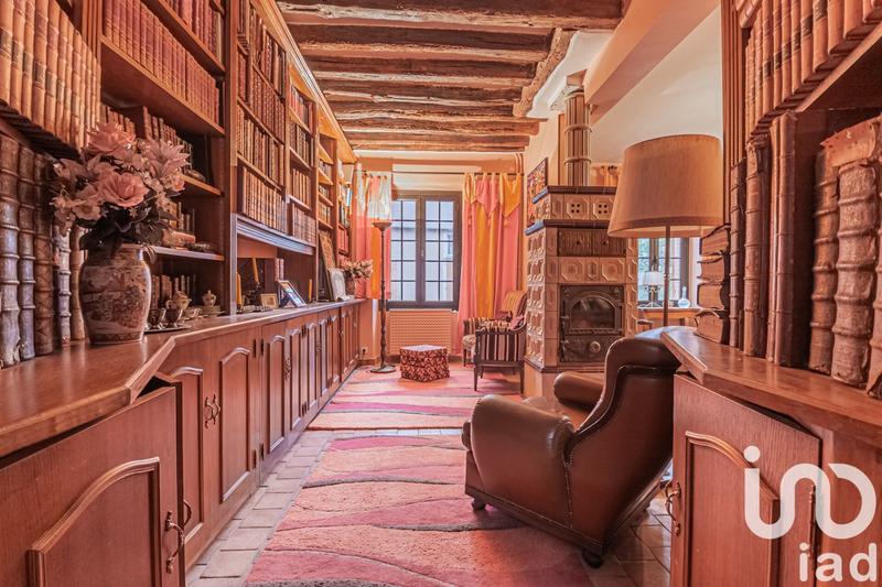 Maison - 252 m² - 10 pièces