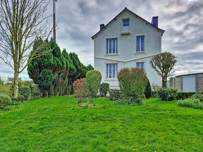 Maison - 80 m² - 5 pièces