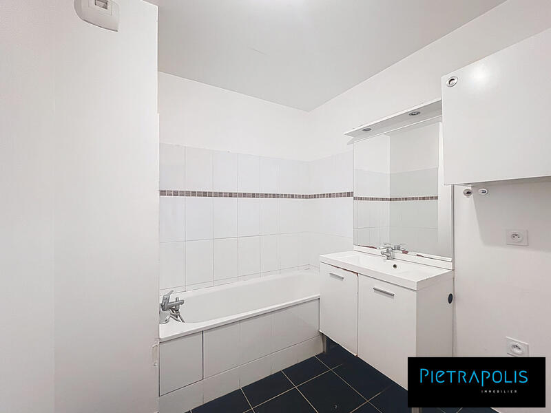 Appartement - 64 m² - 3 pièces