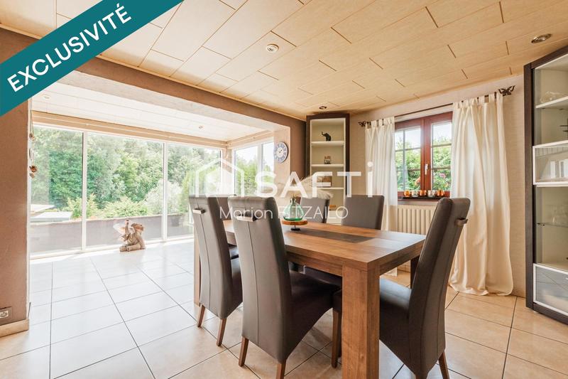 Maison - 221 m² - 5 pièces