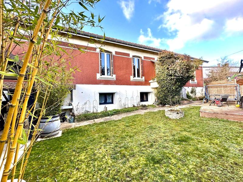 Maison - 103 m² - 6 pièces