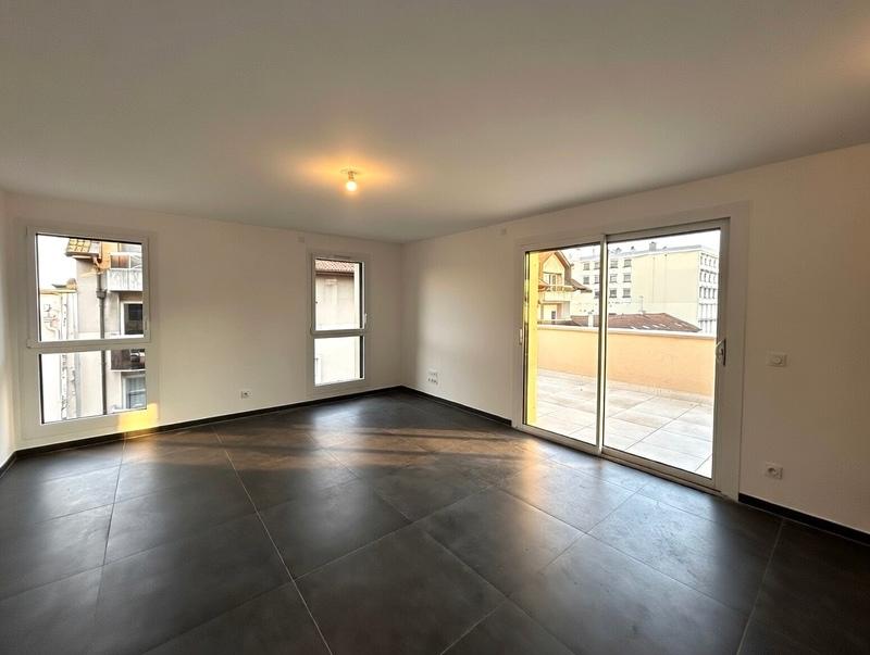 Appartement - 95 m² - 4 pièces