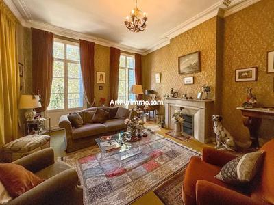 Appartement - 200 m² - 6 pièces