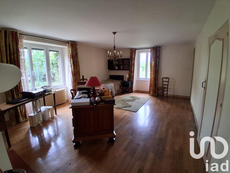 Maison - 161 m² - 9 pièces