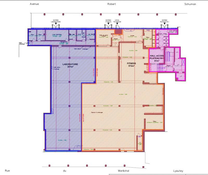 Local commercial - 1 842 m²