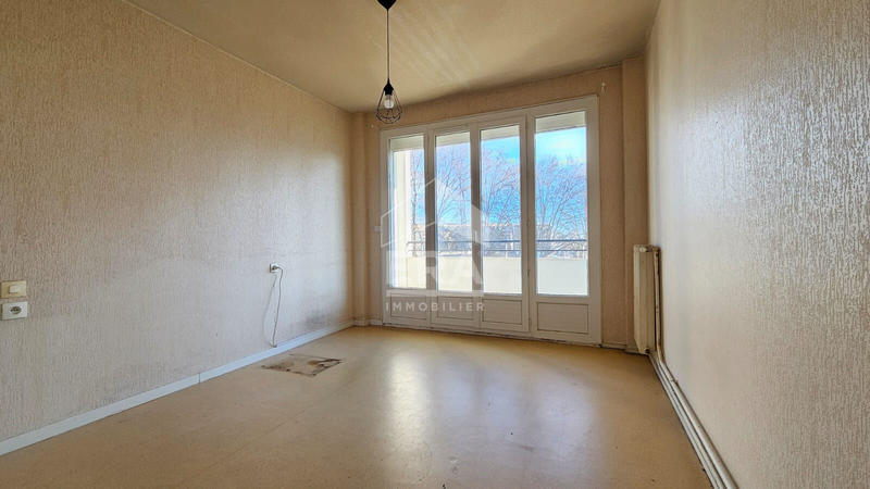 Appartement - 99 m² - 5 pièces