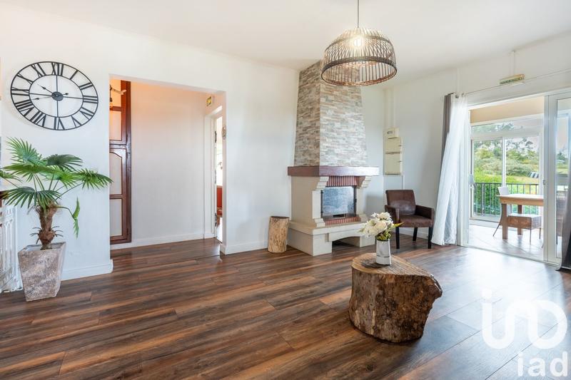 Maison - 238 m² - 13 pièces