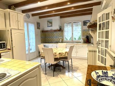 Maison - 161 m² - 6 pièces