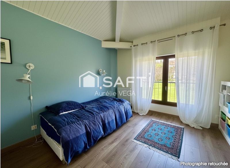 Maison - 204 m² - 7 pièces