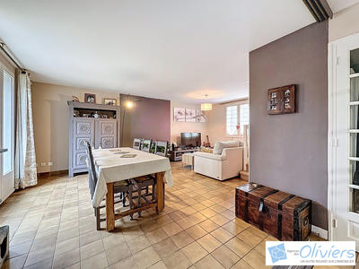 Maison - 111 m² - 6 pièces