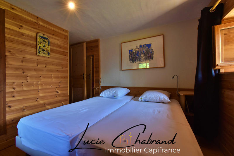 Maison - 127 m² - 10 pièces