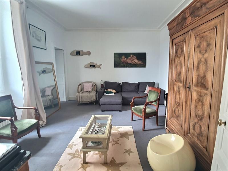 Maison - 170 m² - 8 pièces