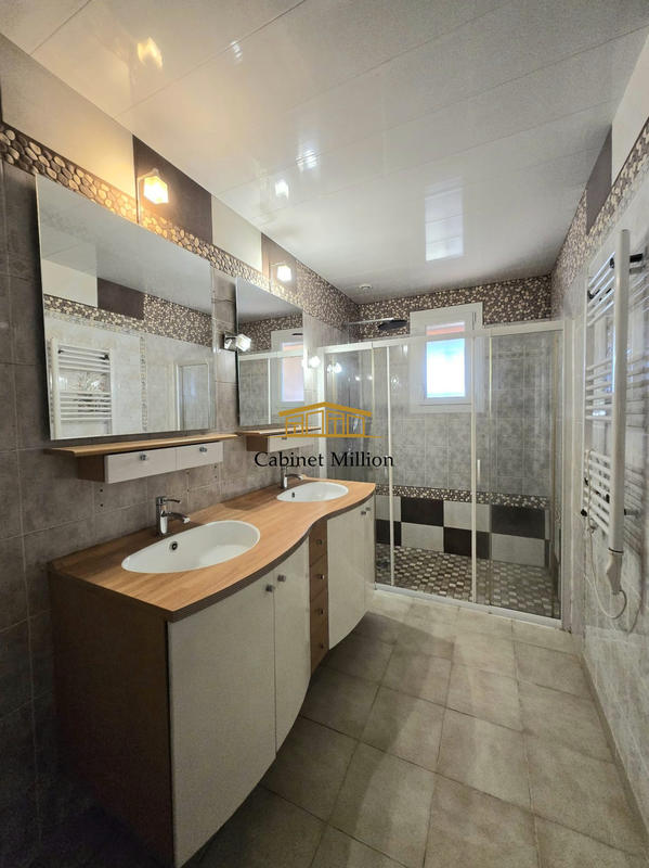 Maison - 96 m² - 4 pièces