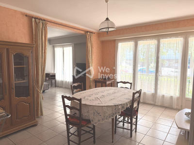 Appartement - 105 m² - 6 pièces