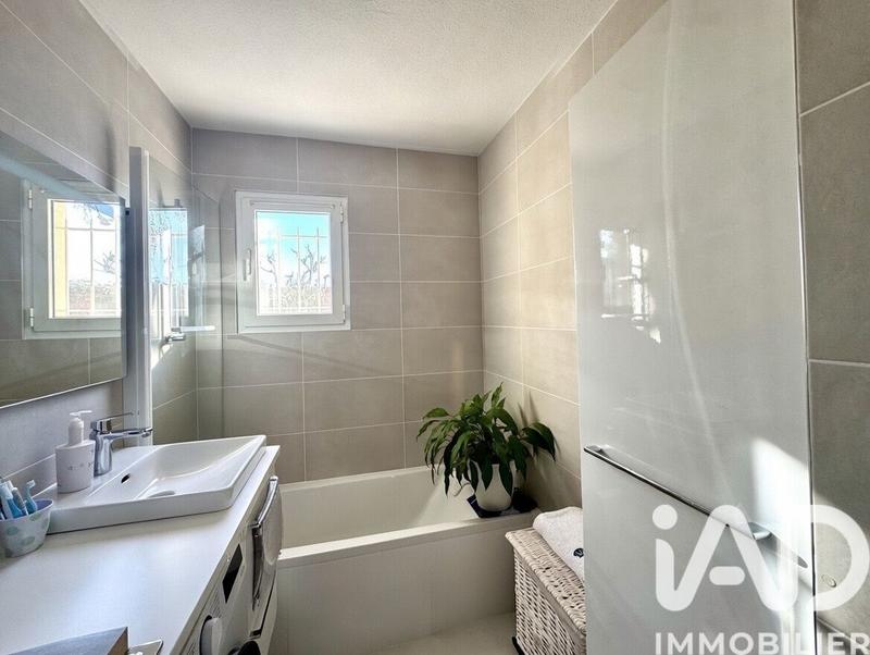 Appartement - 85 m² - 4 pièces