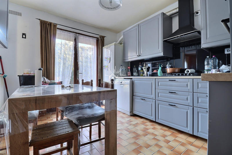 Maison - 151 m² - 8 pièces