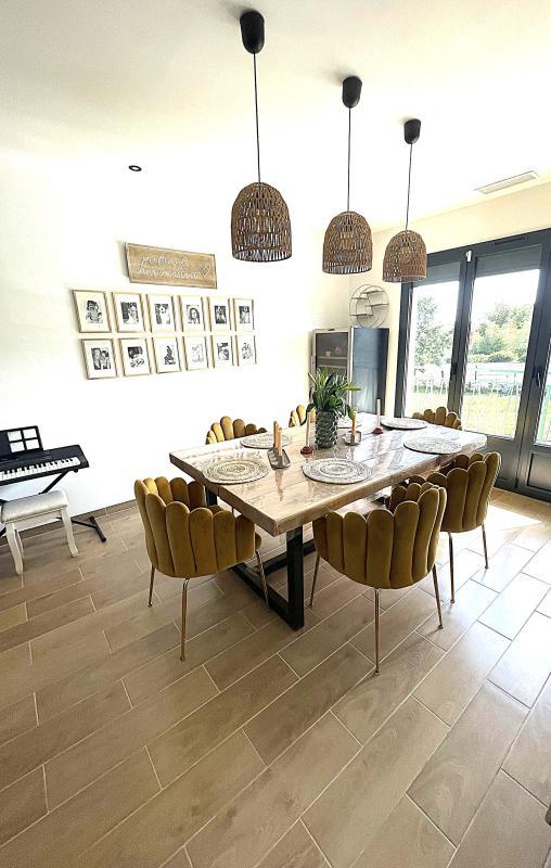 Villa - 167 m² - 6 pièces