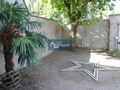 Maison - 239 m² - 7 pièces