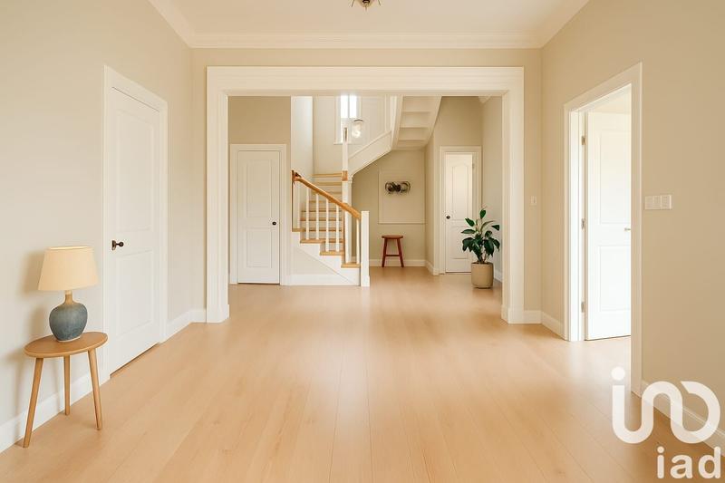 Maison - 214 m² - 10 pièces