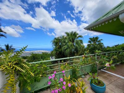 Villa - 292 m² - 9 pièces