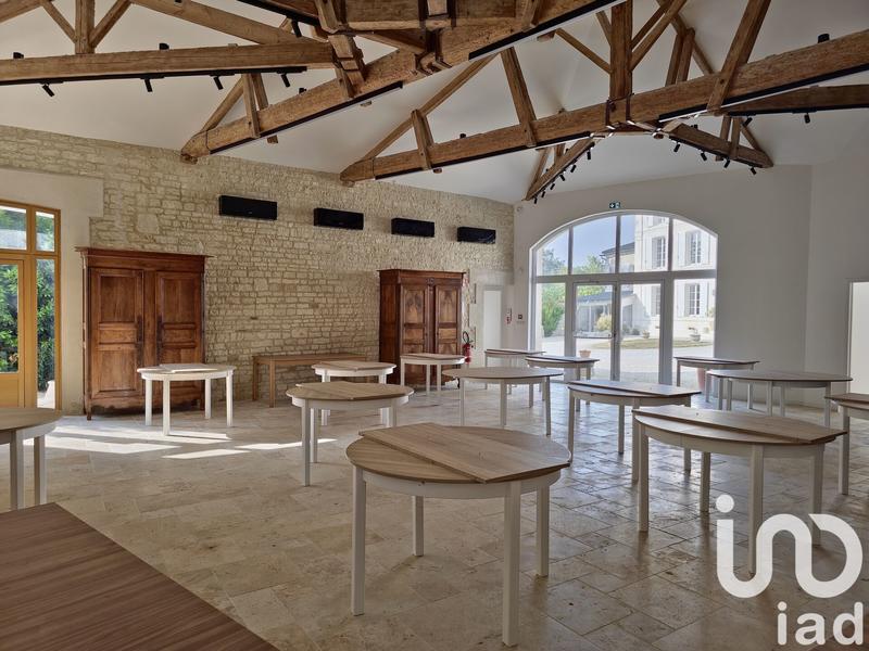 Maison - 940 m² - 23 pièces