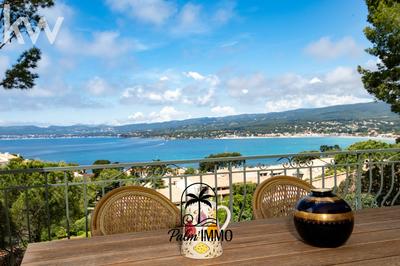 Maison - 270 m² - 7 pièces