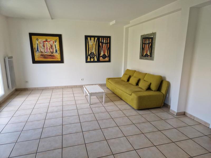 Maison jumelée - 94 m² - 5 pièces