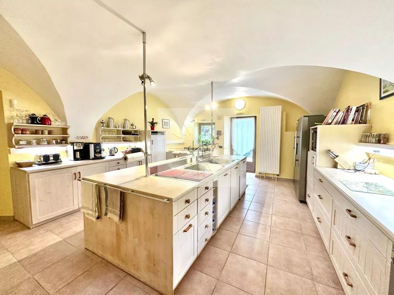 Bastide - 439 m² - 12 pièces